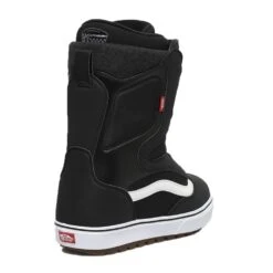 Boots Vans Aura Og Black White -Montagne Équipe 92d5e9d8ecfb9d81fc72beecb6ef16a7b8d08781 E22VANSBOO3346415 2